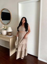 Load image into Gallery viewer, SUN IN YOUR EYES MIDI DRESS
