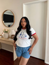 Load image into Gallery viewer, SUNDAYS ARE MADE FOR CROISSANTS TEE
